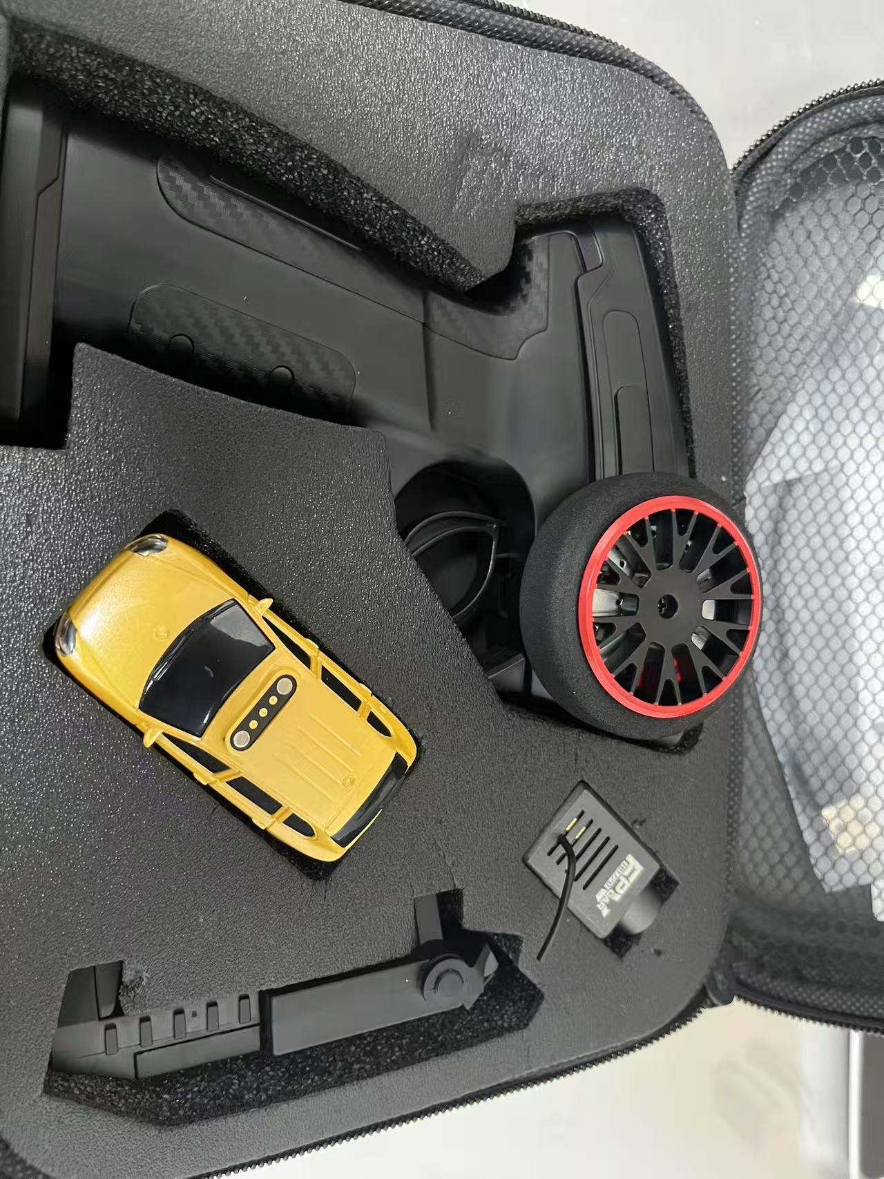 Porsche 1:64 RC Mini Car with Camera